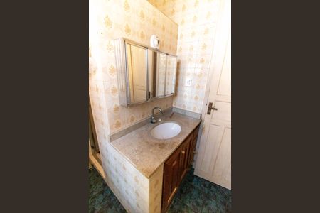 Casa à venda com 300m², 3 quartos e 2 vagasBanheiro