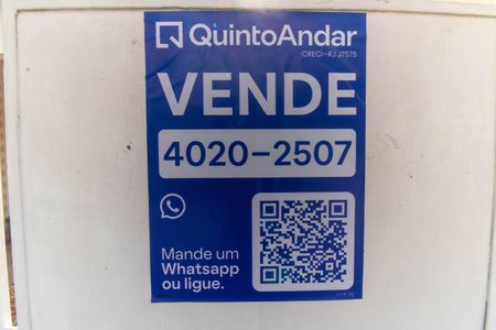 Casa à venda com 300m², 3 quartos e 2 vagasPlaquinha 