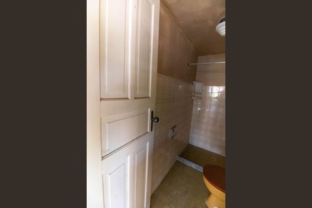 Casa à venda com 300m², 3 quartos e 2 vagasBanheiro