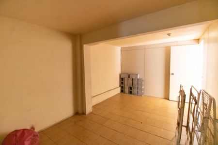 Casa à venda com 300m², 3 quartos e 2 vagasSala