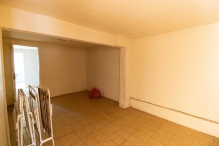 Casa à venda com 300m², 3 quartos e 2 vagasSala 