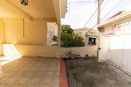 Casa à venda com 300m², 3 quartos e 2 vagasÁrea externa