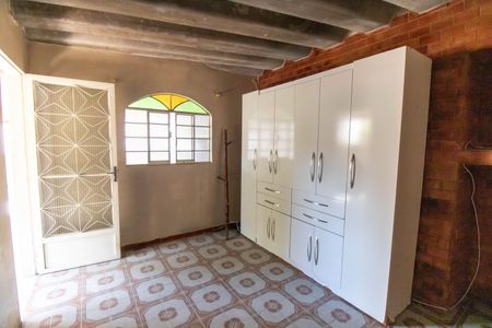 Casa à venda com 300m², 3 quartos e 2 vagasQuarto 