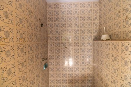 Casa à venda com 300m², 3 quartos e 2 vagasBanheiro de serviço