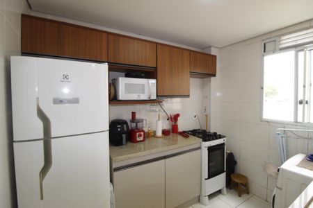 Cozinha e Área de Serviço de apartamento à venda com 2 quartos, 48m² em Morro Santana, Porto Alegre