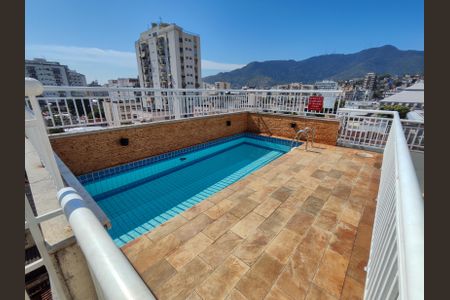 Apartamento para alugar com 90m², 1 quarto e 1 vagaÁrea comum - Piscina
