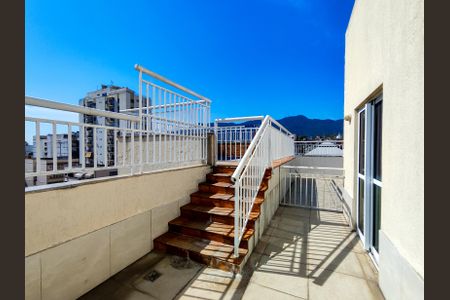 Apartamento para alugar com 90m², 1 quarto e 1 vagaÁrea comum - Piscina