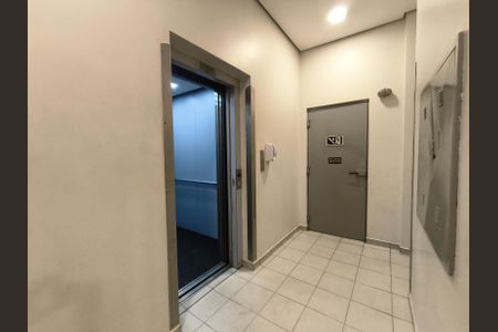 Apartamento à venda com 86m², 3 quartos e 2 vagas Apartamento à venda com 86m², 3 quartos e 2 vagasElevador