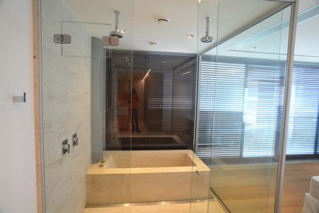 Apartamento à venda com 133m², 1 quarto e 2 vagasBanheiro da Suíte