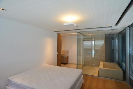 Apartamento à venda com 133m², 1 quarto e 2 vagasSuíte