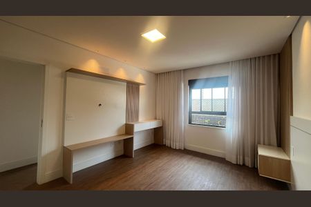 Casa de condomínio à venda com 210m², 3 quartos e 4 vagas Casa de condomínio à venda com 210m², 3 quartos e 4 vagasSuíte 2