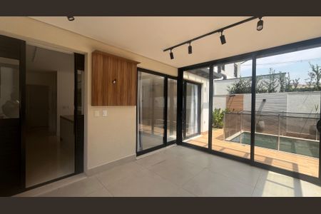 Casa de condomínio à venda com 210m², 3 quartos e 4 vagas Casa de condomínio à venda com 210m², 3 quartos e 4 vagasÁrea comum