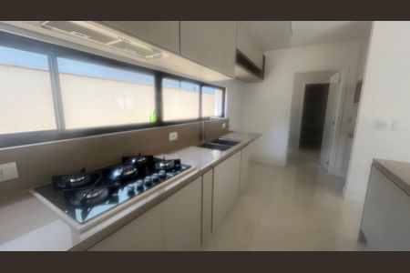 Casa de condomínio à venda com 210m², 3 quartos e 4 vagas Casa de condomínio à venda com 210m², 3 quartos e 4 vagasCozinha