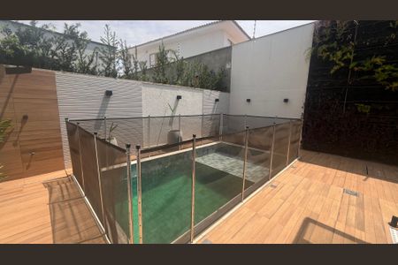 Casa de condomínio à venda com 210m², 3 quartos e 4 vagas Casa de condomínio à venda com 210m², 3 quartos e 4 vagasÁrea comum