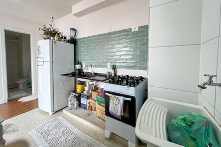 Apartamento para alugar com 34m², 1 quarto e sem vaga Apartamento para alugar com 34m², 1 quarto e sem vagaCozinha e Área de Serviço