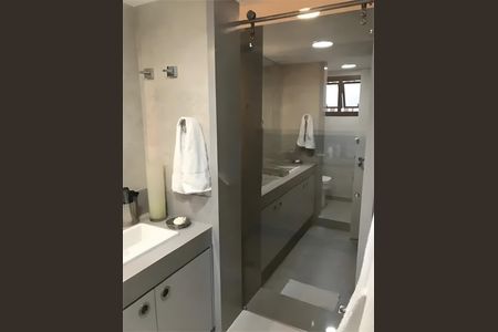 Apartamento para alugar com 183m², 3 quartos e 3 vagas