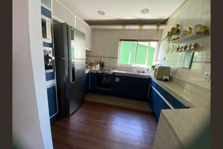 Casa à venda com 350m², 3 quartos e 4 vagasCozinha