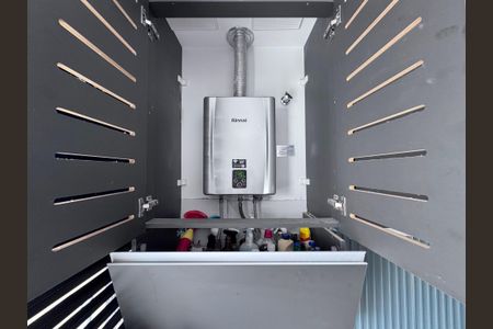 Apartamento à venda com 74m², 2 quartos e 1 vaga Apartamento à venda com 74m², 2 quartos e 1 vagaCozinha e Área de Serviço