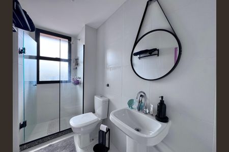 Apartamento à venda com 74m², 2 quartos e 1 vaga Apartamento à venda com 74m², 2 quartos e 1 vagaBanheiro da Suíte