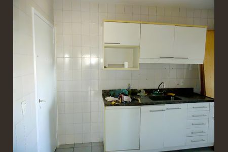 Apartamento para alugar com 103m², 3 quartos e 3 vagas Apartamento para alugar com 103m², 3 quartos e 3 vagasCozinha