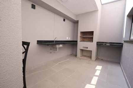 Apartamento à venda com 64m², 3 quartos e 2 vagas Apartamento à venda com 64m², 3 quartos e 2 vagasÁrea comum - Churrasqueira