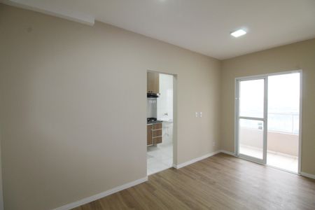 Apartamento para alugar com 68m², 2 quartos e 1 vagaSala