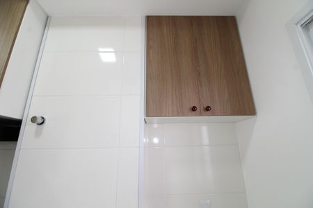 Apartamento para alugar com 68m², 2 quartos e 1 vagaÁrea de Serviço