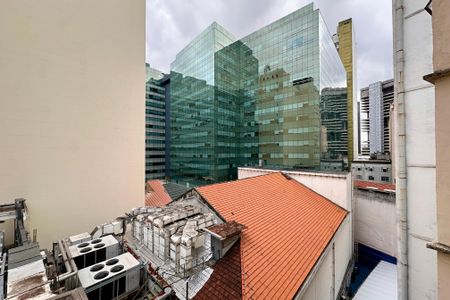 Vista de kitnet/studio para alugar com 1 quarto, 27m² em Centro, Rio de Janeiro