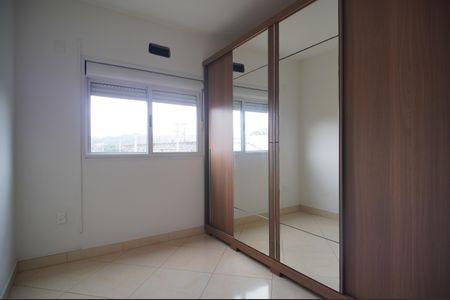 Quarto 1 de apartamento à venda com 2 quartos, 57m² em Morro do Espelho, São Leopoldo
