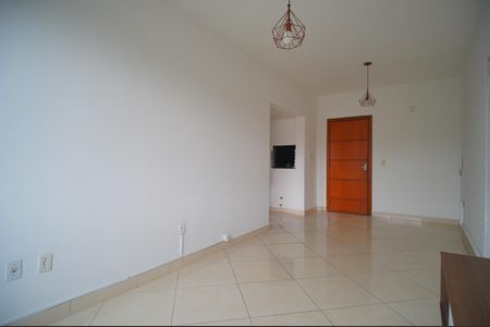 Sala de apartamento à venda com 2 quartos, 57m² em Morro do Espelho, São Leopoldo