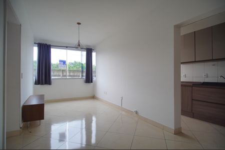 Sala de apartamento à venda com 2 quartos, 57m² em Morro do Espelho, São Leopoldo