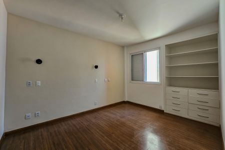 Apartamento à venda com 89m², 2 quartos e 1 vagaQuarto 2