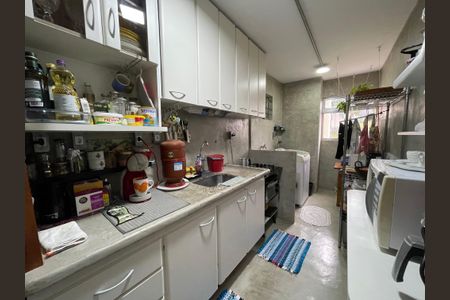 Apartamento à venda com 64m², 3 quartos e 2 vagasCozinha