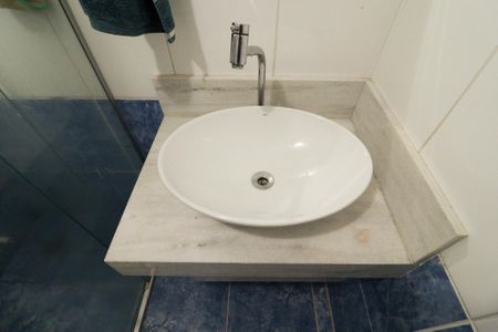 Apartamento à venda com 87m², 4 quartos e 2 vagas Apartamento à venda com 87m², 4 quartos e 2 vagasBanheiro da Suíte