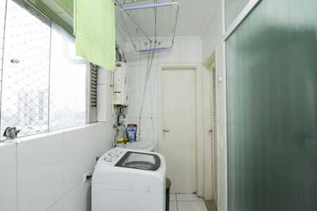 Apartamento à venda com 87m², 4 quartos e 2 vagas Apartamento à venda com 87m², 4 quartos e 2 vagasCozinha e Área de Serviço