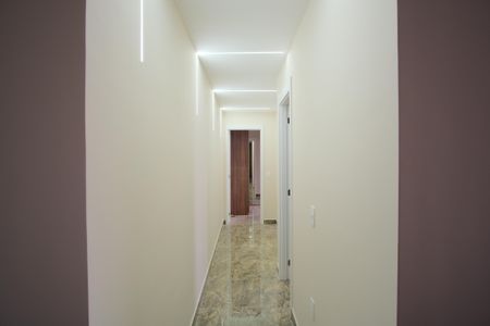 Apartamento à venda com 80m², 2 quartos e 1 vaga Apartamento à venda com 80m², 2 quartos e 1 vagaCorredor