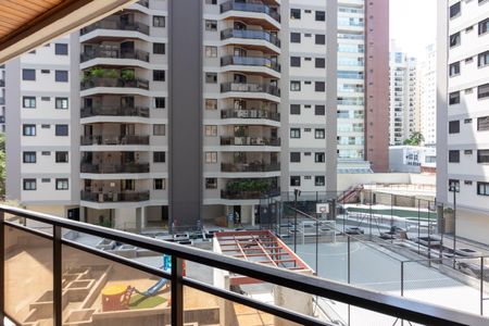 Apartamento à venda com 147m², 4 quartos e 2 vagas Apartamento à venda com 147m², 4 quartos e 2 vagasVaranda Quarto 1
