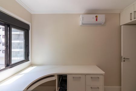 Apartamento à venda com 147m², 4 quartos e 2 vagas Apartamento à venda com 147m², 4 quartos e 2 vagasQuarto 2