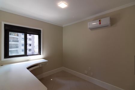 Apartamento à venda com 147m², 4 quartos e 2 vagas Apartamento à venda com 147m², 4 quartos e 2 vagasSuíte 1