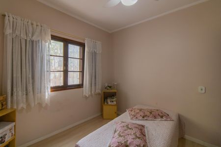 Casa à venda com 209m², 3 quartos e 2 vagasQuarto 2