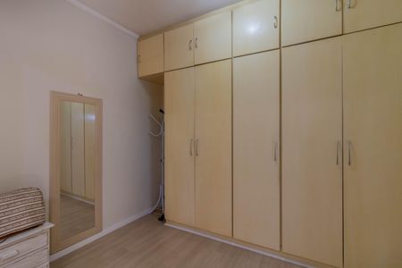 Casa à venda com 209m², 3 quartos e 2 vagasSuíte