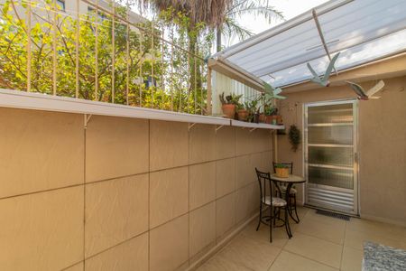 Casa à venda com 209m², 3 quartos e 2 vagasCorredor Lateral