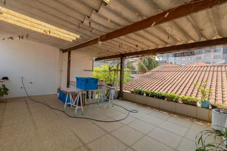 Casa à venda com 209m², 3 quartos e 2 vagasTerraço