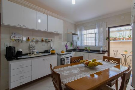 Casa à venda com 209m², 3 quartos e 2 vagasCozinha