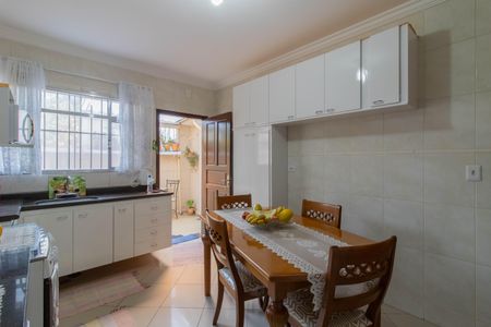 Casa à venda com 209m², 3 quartos e 2 vagasCozinha