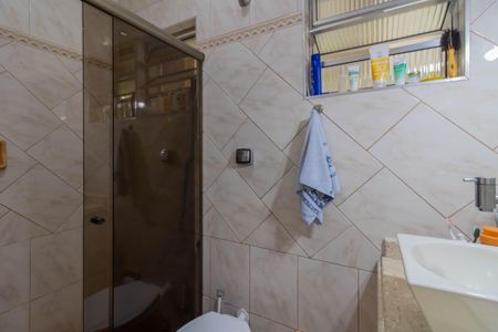 Casa à venda com 209m², 3 quartos e 2 vagasBanheiro da Suíte