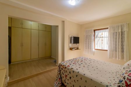 Casa à venda com 209m², 3 quartos e 2 vagasSuíte