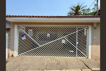 Casa à venda com 209m², 3 quartos e 2 vagasPlaca