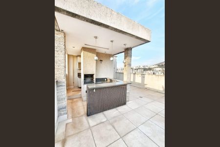 Apartamento à venda com 210m², 4 quartos e 2 vagasCobertura