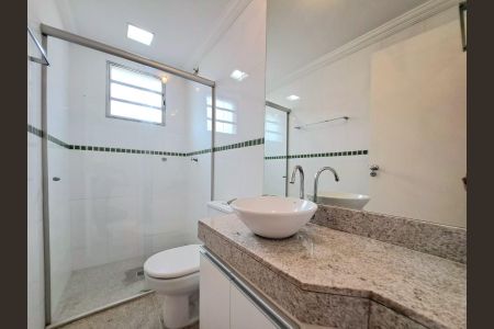 Apartamento para alugar com 210m², 4 quartos e 2 vagas Apartamento para alugar com 210m², 4 quartos e 2 vagasBanheiro social